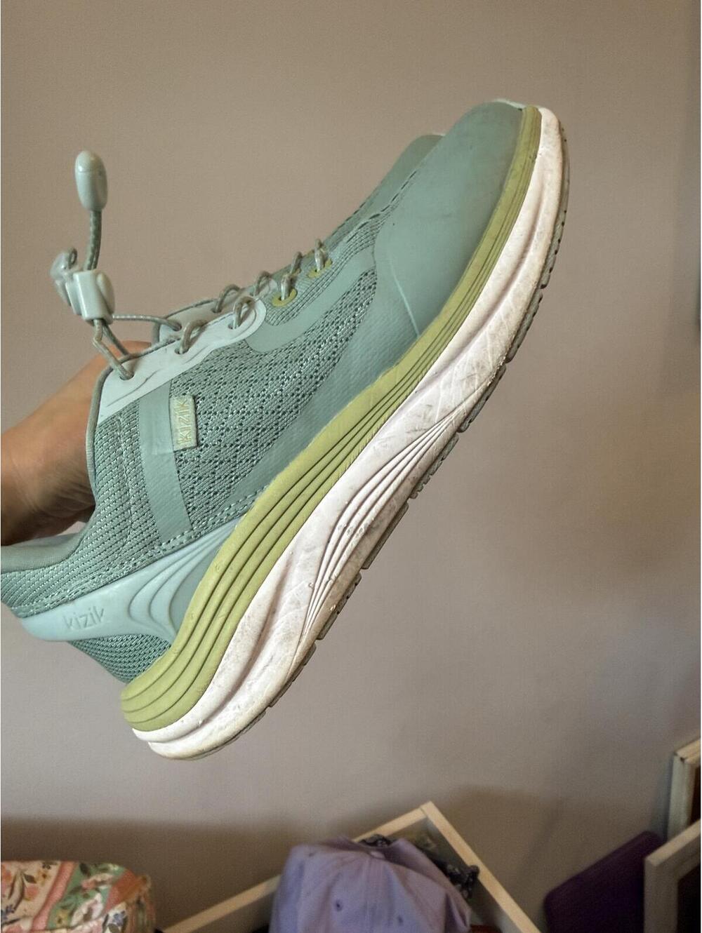 Kizik Slip-On Athletic Shoes in Light Green